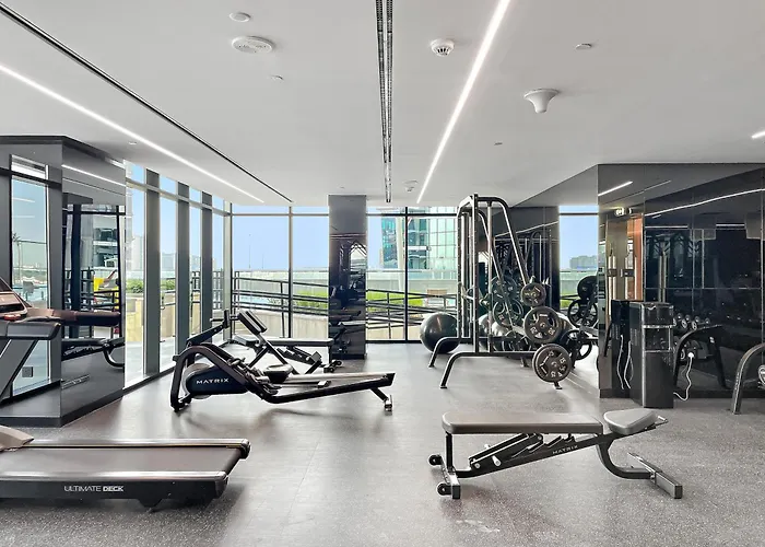 Luxury 2Br In Business Bay With Balcony & Canal View