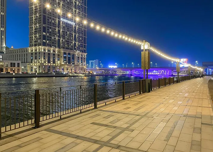 Luxury 2Br In Business Bay With Balcony & Canal View