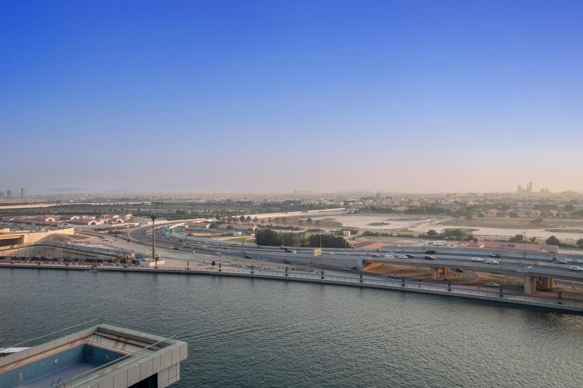 Luxury 2br In Business Bay With Balcony & Canal View